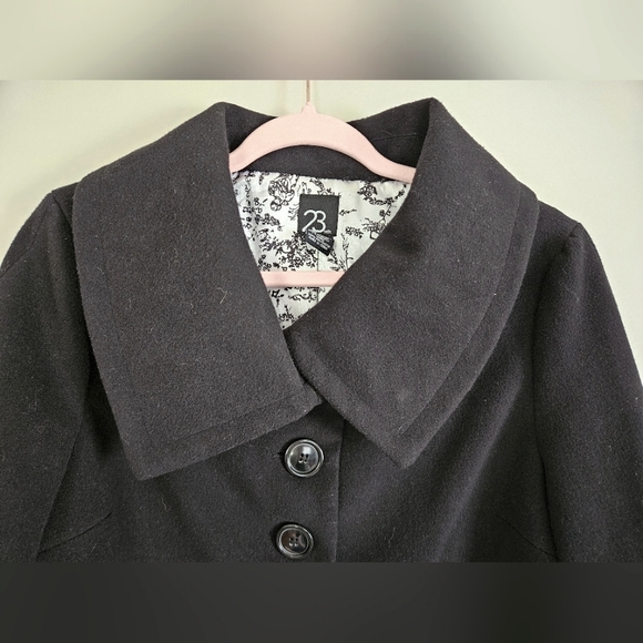 23rd Street Black Fleece Jacket Buttons Intricate Lining Classy Chic Size Medium - Picture 3 of 9